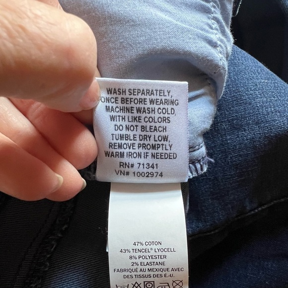 L.L. Bean classic fit jeans. Size 20. Medium wash. Great condition. - Picture 7 of 7